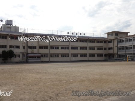 調布市立若葉小学校